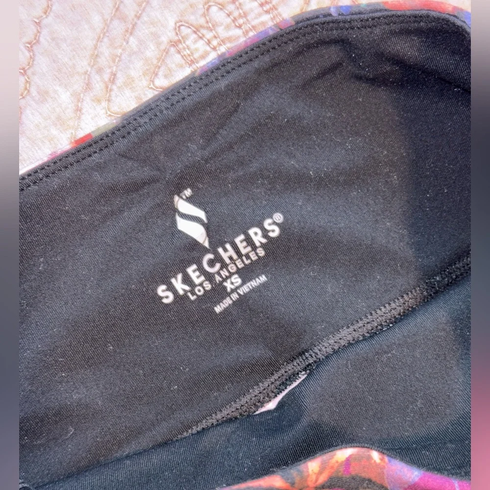 Skechers Leggings - Purple and Black Floral - Picture 7 of 8